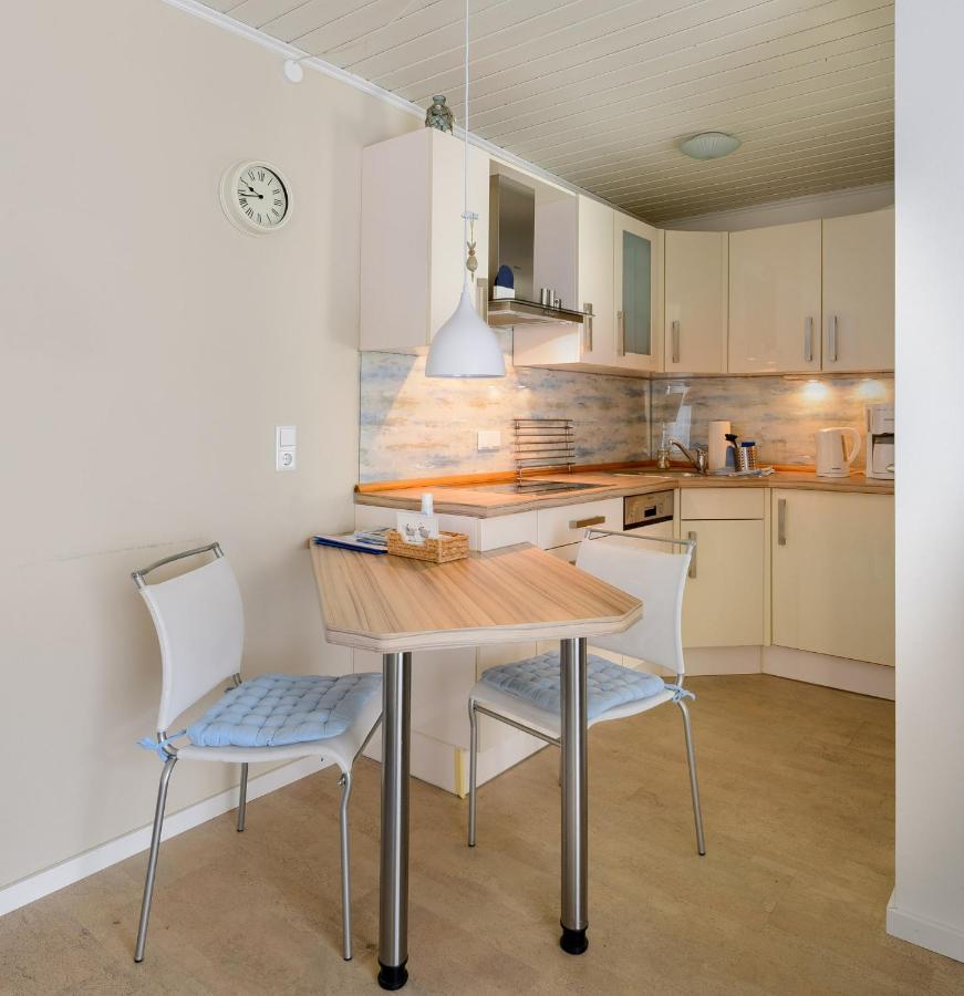 Nordsee-Apartments Hinrichsen Husum  Esterno foto